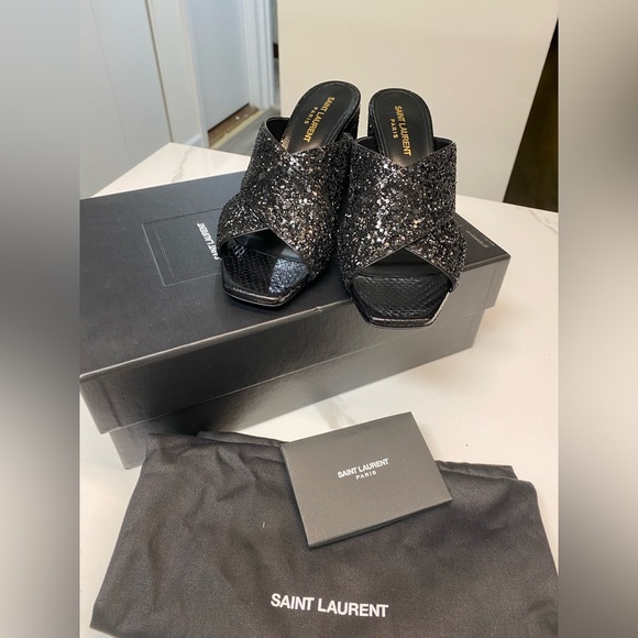 Lou Lou sandals by YSL - Picture 3 of 3